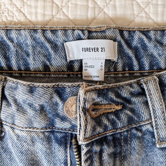 High-rise Denim Mom Jean Shorts NWOT - Picture 5 of 5